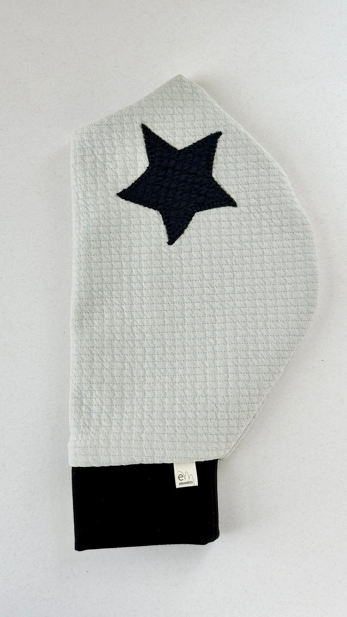 The quilted puff paddle tennis mitt